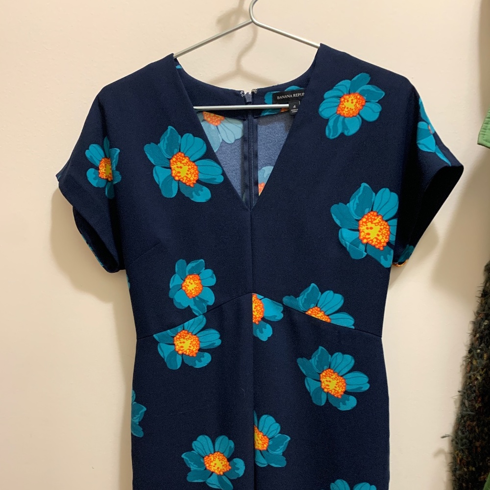 Banana Republic Flower Dress size 4